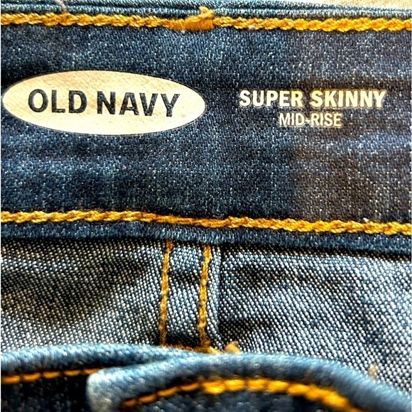 WJ1. Old Navy super skinny mid rise jeans. - Picture 2 of 3